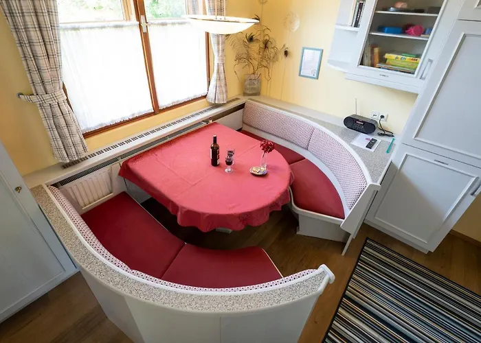 Im Garten - Haus Anna Graz