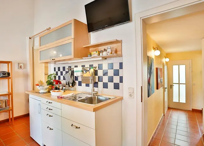 Im Garten - Haus Anna