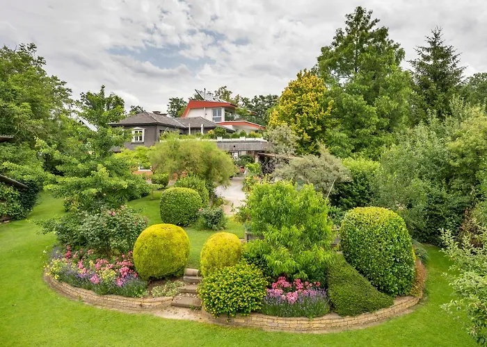 Im Garten - Haus Anna 格拉茨